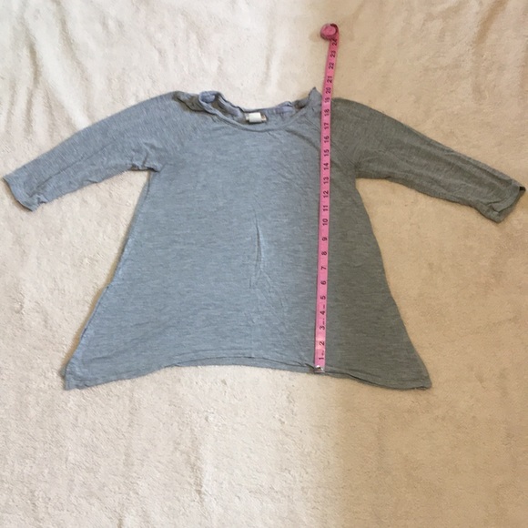 Grey half sleeve tee, curved hem, split sides - Picture 4 of 5